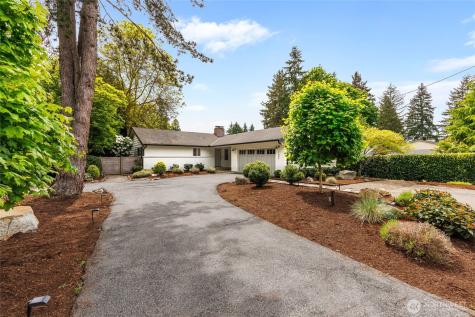 7047 NE 138th Street Kirkland WA 98034