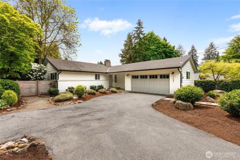 7047 NE 138th Street Kirkland WA 98034