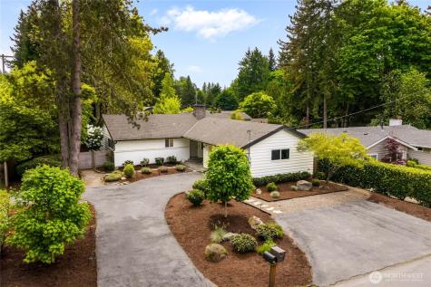 7047 NE 138th Street Kirkland WA 98034