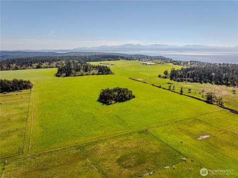 886 North West Beach Road Coupeville WA 98239