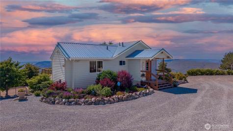 24 Cielo Circle Brewster WA 98812