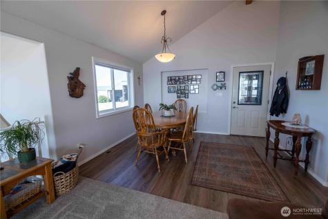 24 Cielo Circle Brewster WA 98812