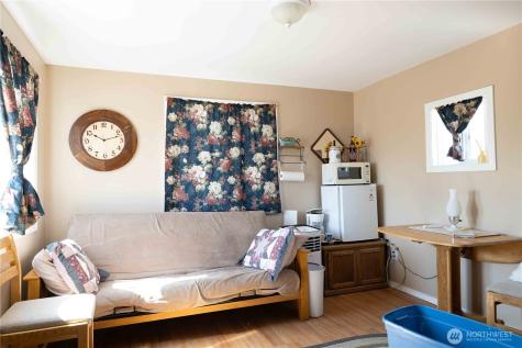 24 Cielo Circle Brewster WA 98812
