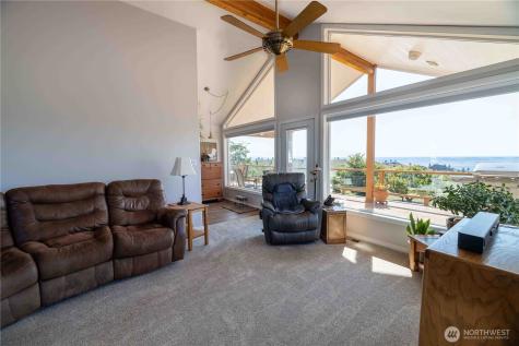 24 Cielo Circle Brewster WA 98812