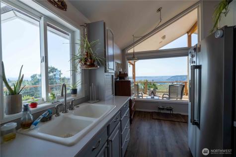 24 Cielo Circle Brewster WA 98812