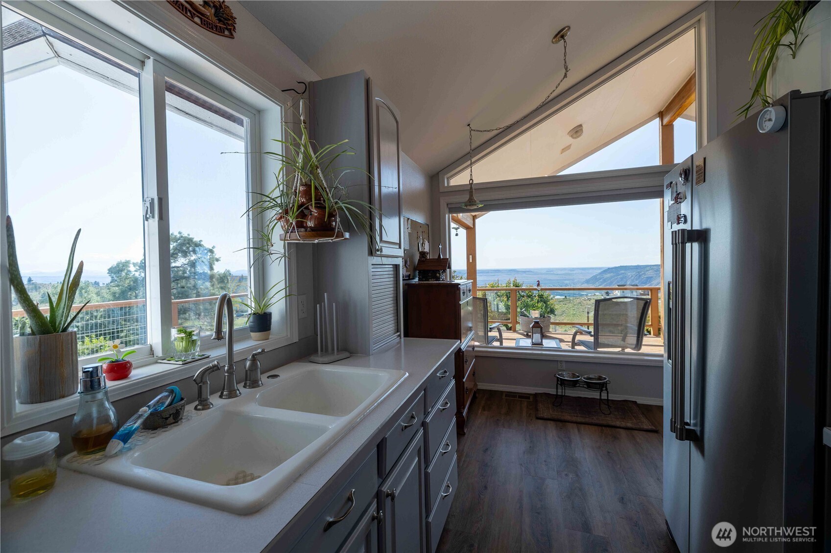 24 Cielo Circle Brewster WA 98812