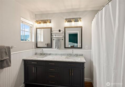 10045 1st Street NE Lake Stevens WA 98258