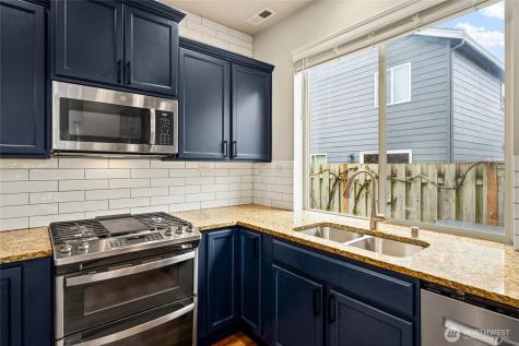 10045 1st Street NE Lake Stevens WA 98258