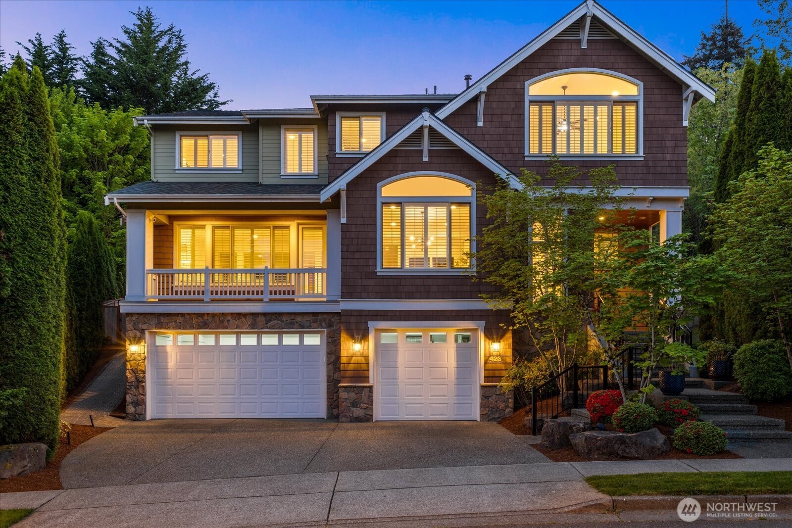 423 Sky Country Way NW Issaquah WA 98027
