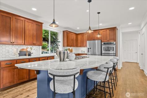 423 Sky Country Way NW Issaquah WA 98027