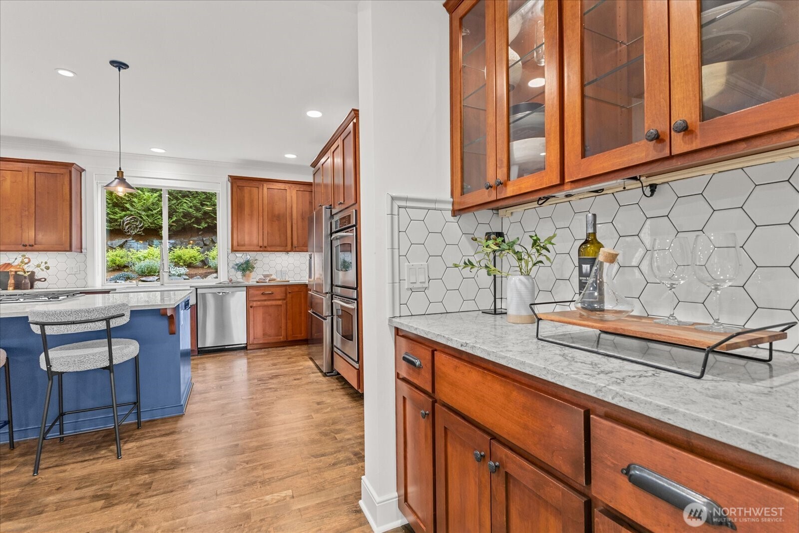 423 Sky Country Way NW Issaquah WA 98027