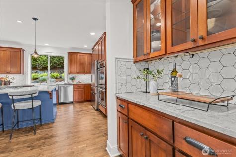423 Sky Country Way NW Issaquah WA 98027