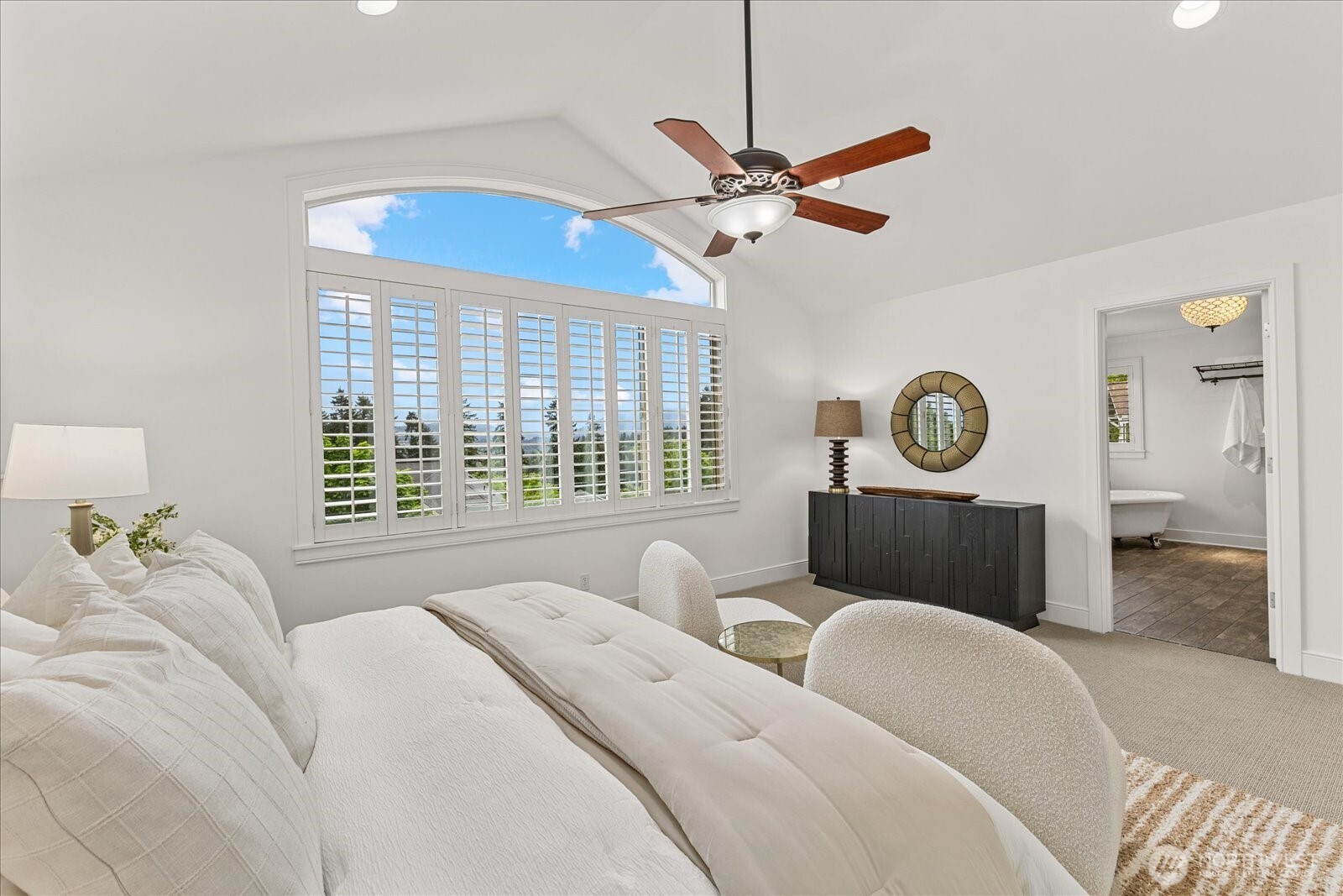 423 Sky Country Way NW Issaquah WA 98027