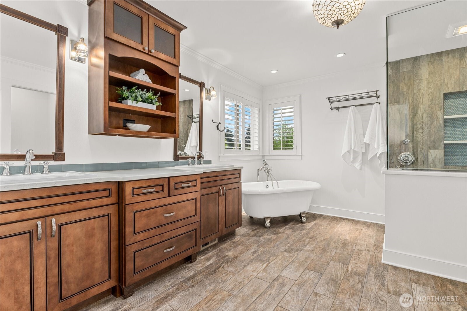 423 Sky Country Way NW Issaquah WA 98027