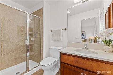 423 Sky Country Way NW Issaquah WA 98027