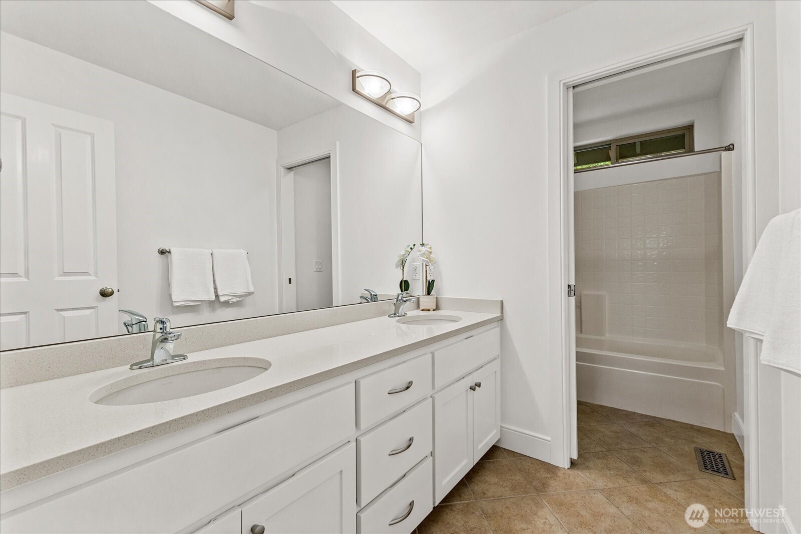 423 Sky Country Way NW Issaquah WA 98027