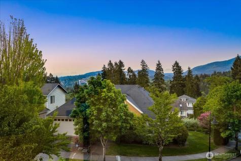423 Sky Country Way NW Issaquah WA 98027