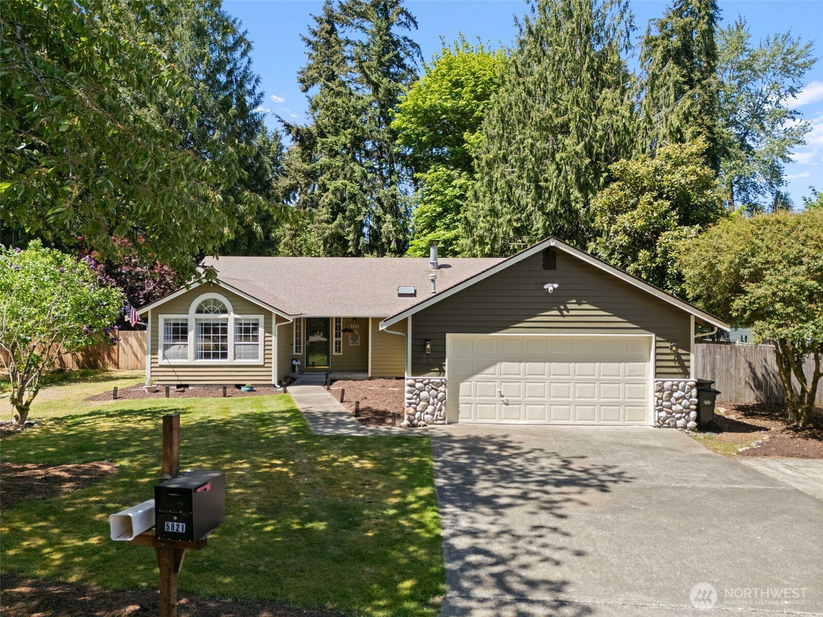 5821 Winnwood Drive SE Olympia WA 98513