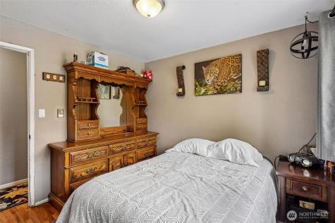 16625 190th Ave SE Renton WA 98058