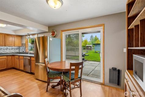 16625 190th Ave SE Renton WA 98058