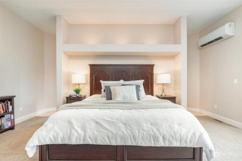 21315 SE 11th Street Sammamish WA 98075