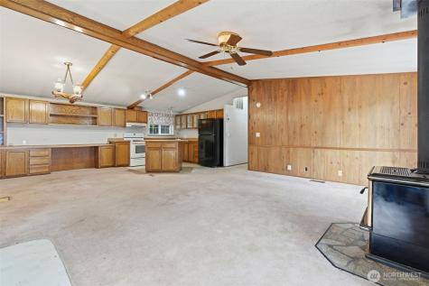 101 N Duckabush Drive N Hoodsport WA 98548