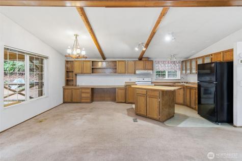 101 N Duckabush Drive N Hoodsport WA 98548