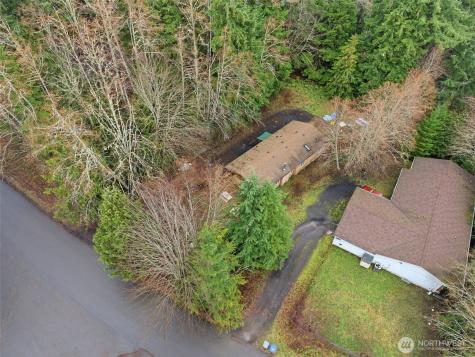 101 N Duckabush Drive N Hoodsport WA 98548
