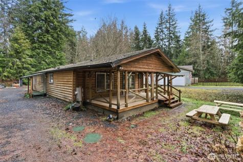 101 N Duckabush Drive N Hoodsport WA 98548