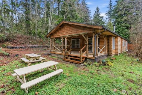 101 N Duckabush Drive N Hoodsport WA 98548