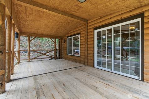 101 N Duckabush Drive N Hoodsport WA 98548