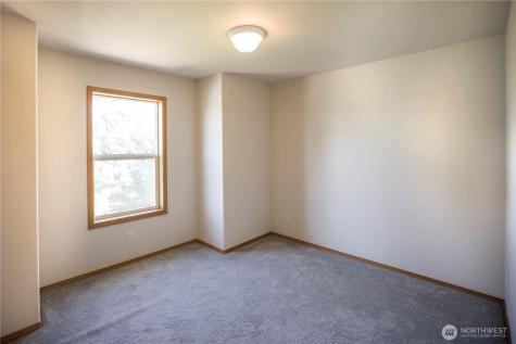 27111 141st Avenue SE Kent WA 98042