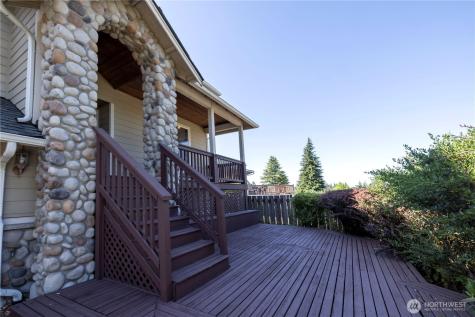 27111 141st Avenue SE Kent WA 98042