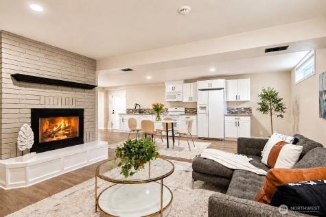 1832 Camas Avenue NE Renton WA 98056