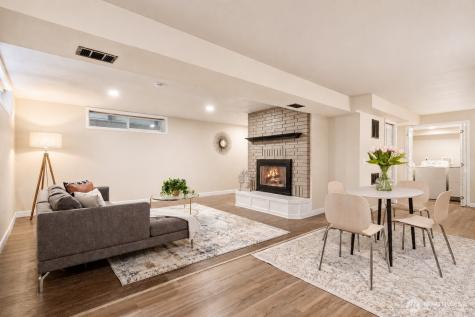 1832 Camas Avenue NE Renton WA 98056