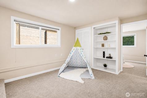 1832 Camas Avenue NE Renton WA 98056
