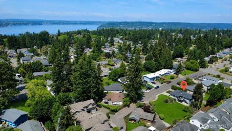 1832 Camas Avenue NE Renton WA 98056
