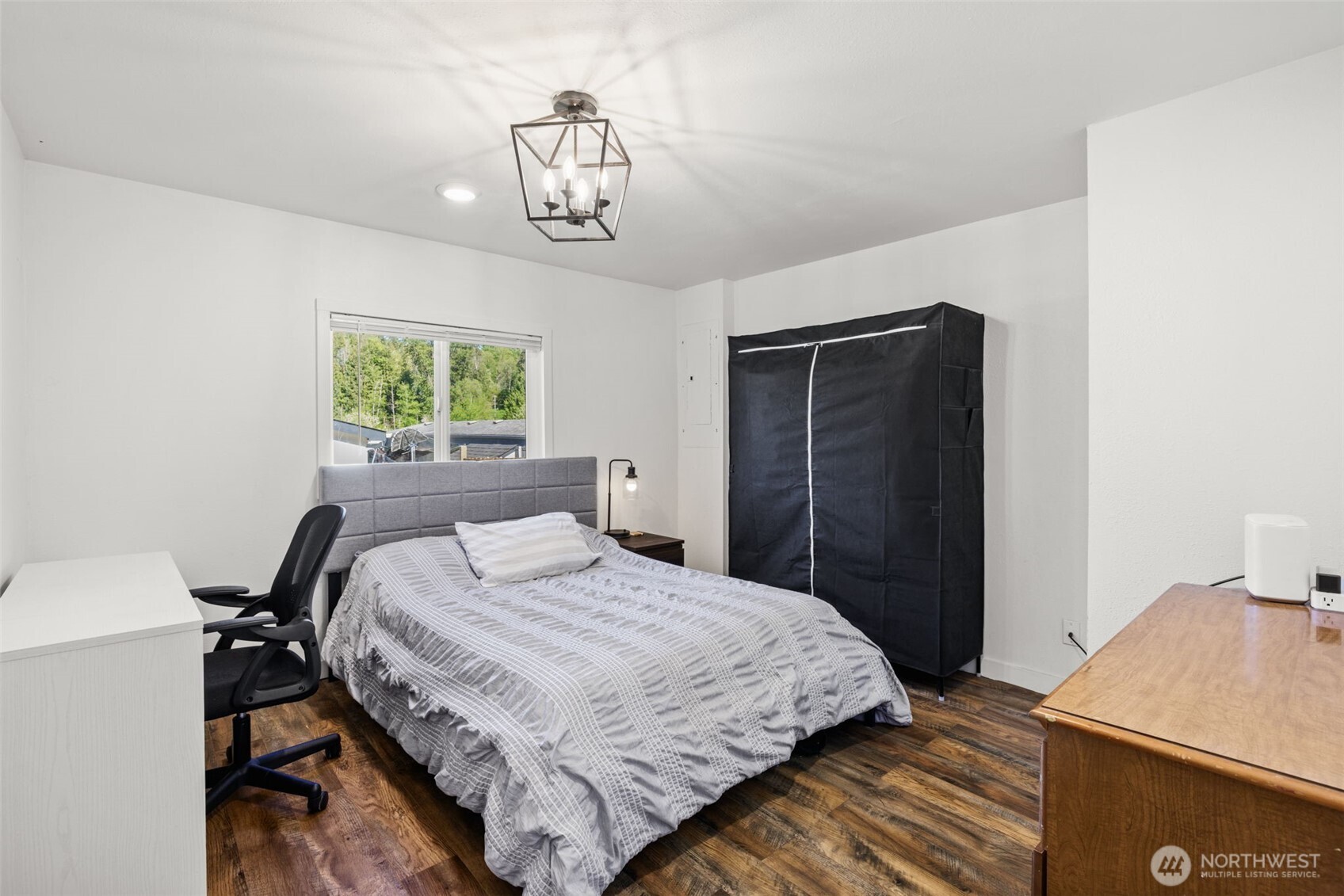 31108 3rd Avenue Black Diamond WA 98010