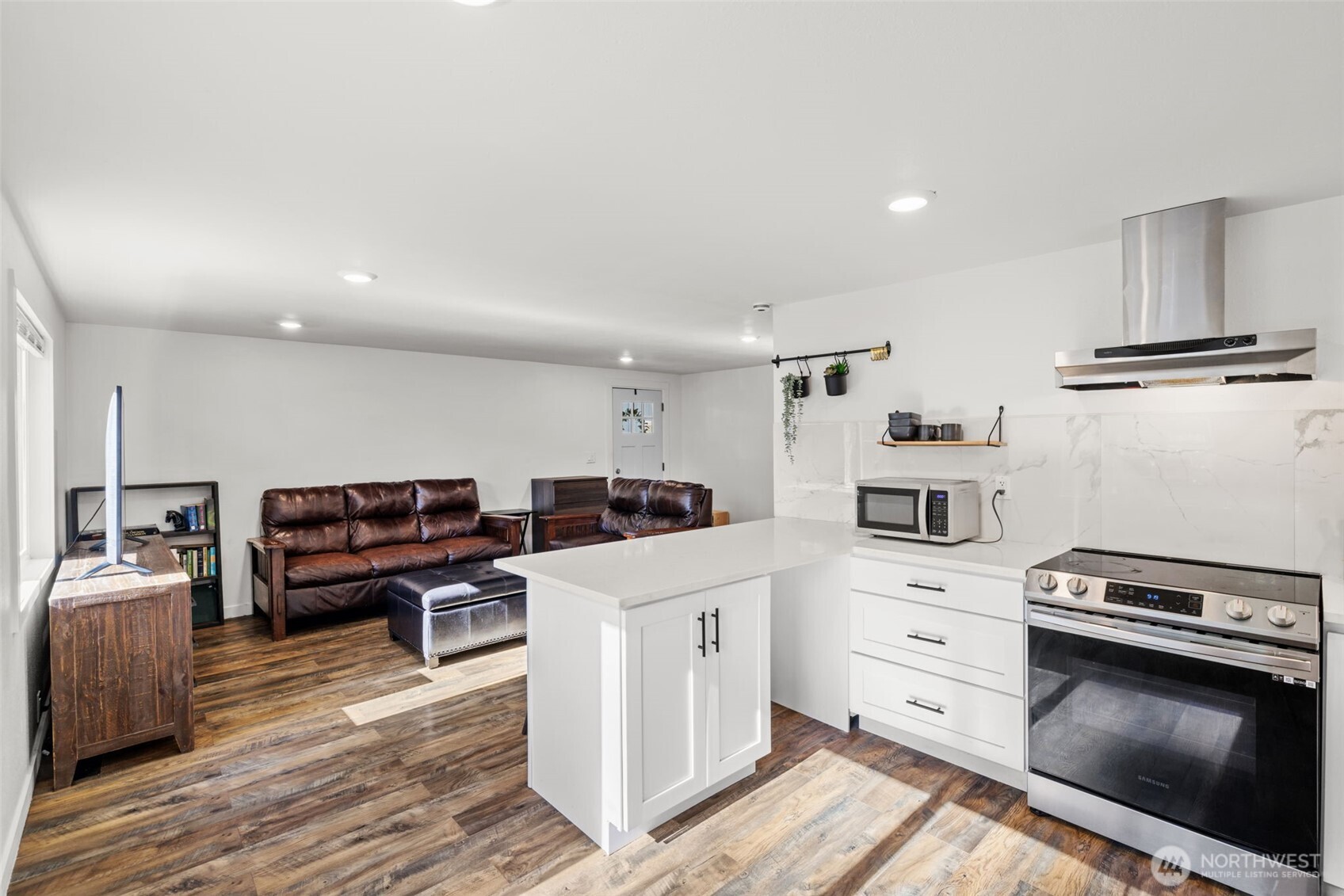 31108 3rd Avenue Black Diamond WA 98010