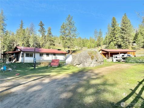 1092 Aeneas Valley Road Tonasket WA 98855