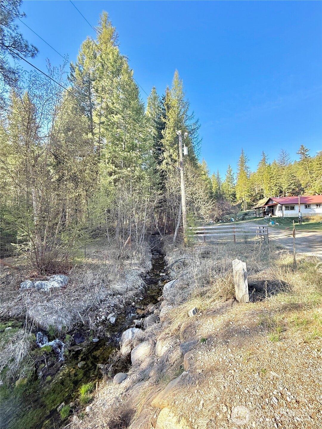 1092 Aeneas Valley Road Tonasket WA 98855