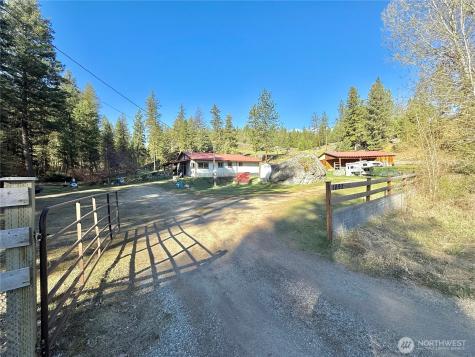 1092 Aeneas Valley Road Tonasket WA 98855