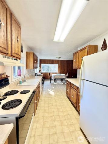 1092 Aeneas Valley Road Tonasket WA 98855