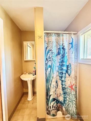 1092 Aeneas Valley Road Tonasket WA 98855