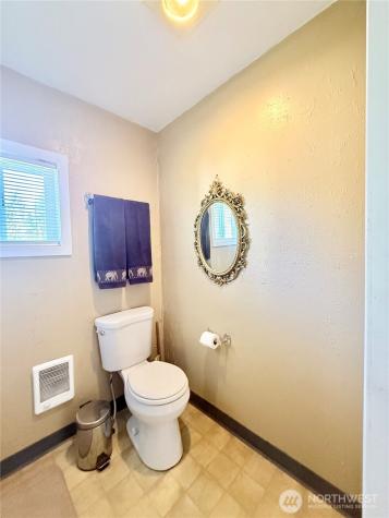 1092 Aeneas Valley Road Tonasket WA 98855