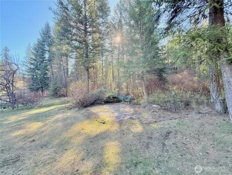 1092 Aeneas Valley Road Tonasket WA 98855