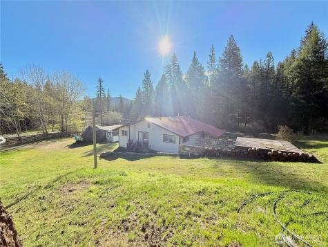 1092 Aeneas Valley Road Tonasket WA 98855