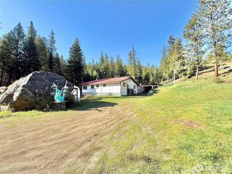 1092 Aeneas Valley Road Tonasket WA 98855
