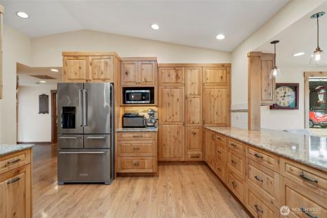 20623 Mainland View Place NE Suquamish WA 98392