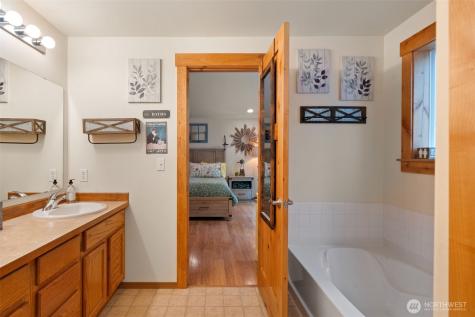 20623 Mainland View Place NE Suquamish WA 98392